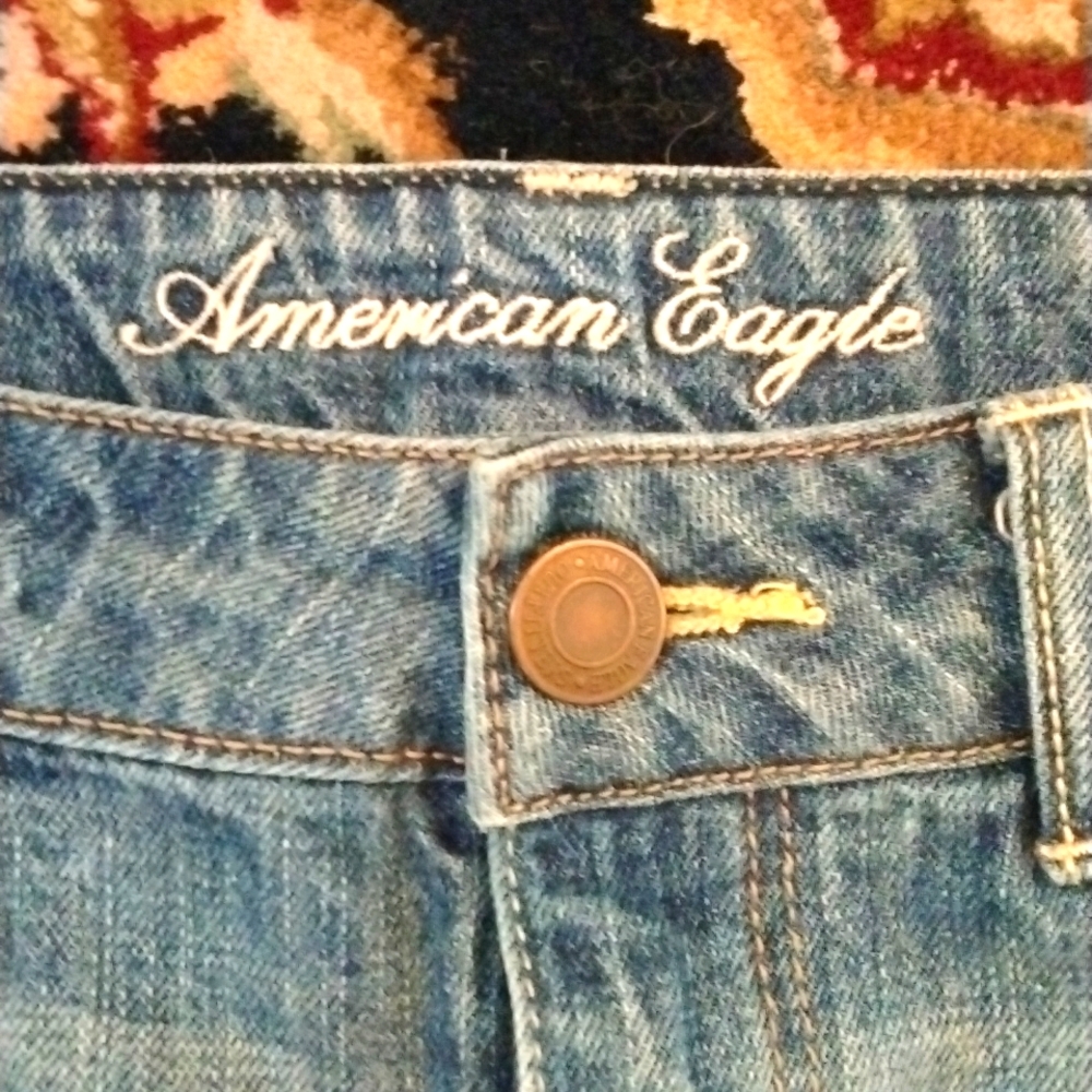 AMERICAN EAGLE- Lace Exposed Pocket Jean Shirt Cut Offs Size 8 - Picture 4 of 7